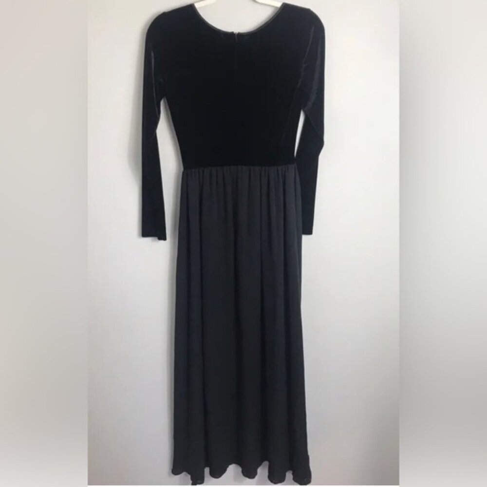 Laura Ashley Vintage NEW Velvet Silk Boho Maxi Dress Scoop Neck Full Skirt Long - Picture 3 of 16